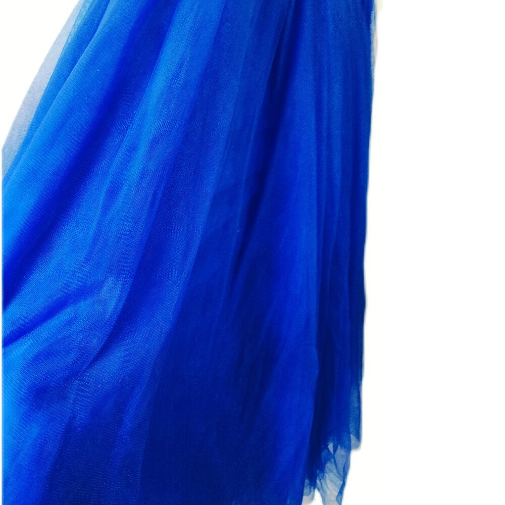 STACEE'S gorgeous formal gown - Picture 8 of 11